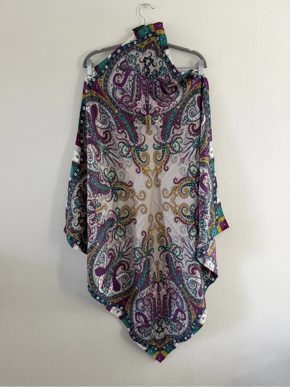 Etro Milano Printed Teal, Purple, Yellow Paisley 100% Silk Made in Italy